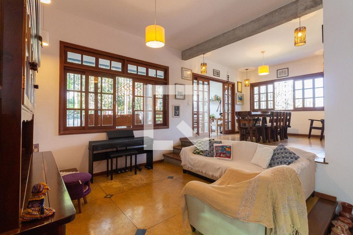 Casa, 4 quartos, 420 m² - Foto 1