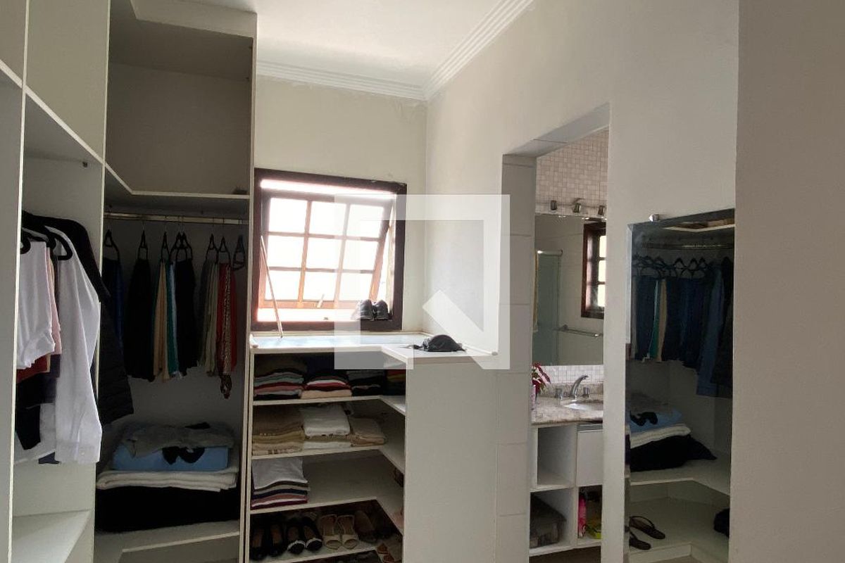 Casa, 3 quartos, 278 m² - Foto 38