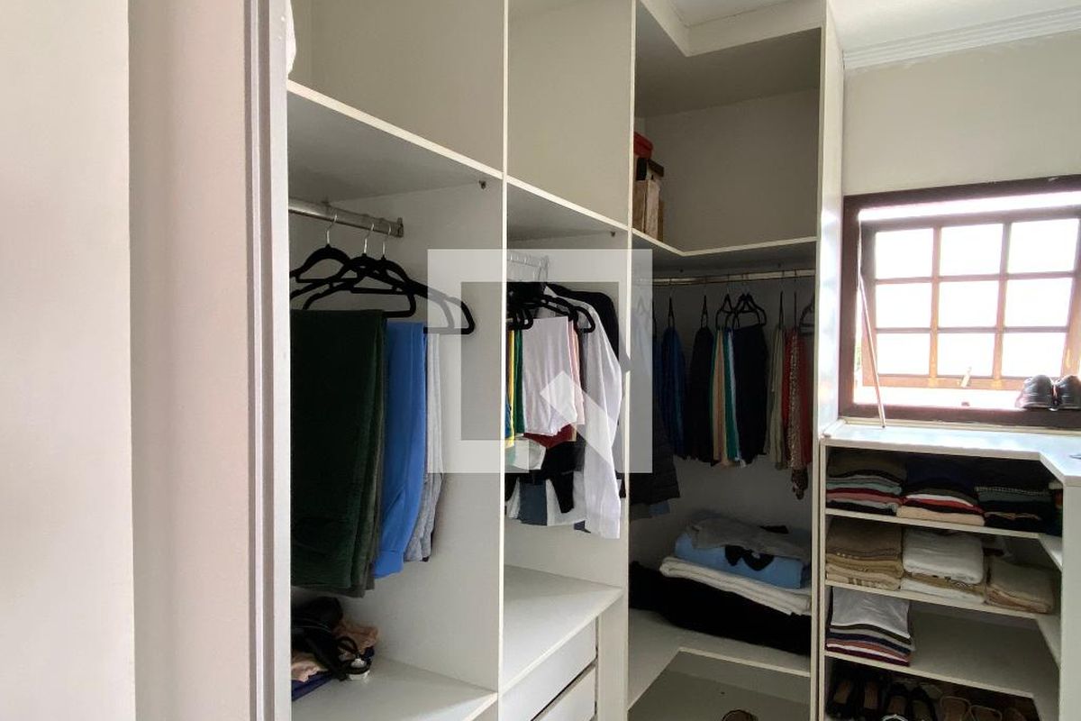 Casa, 3 quartos, 278 m² - Foto 37
