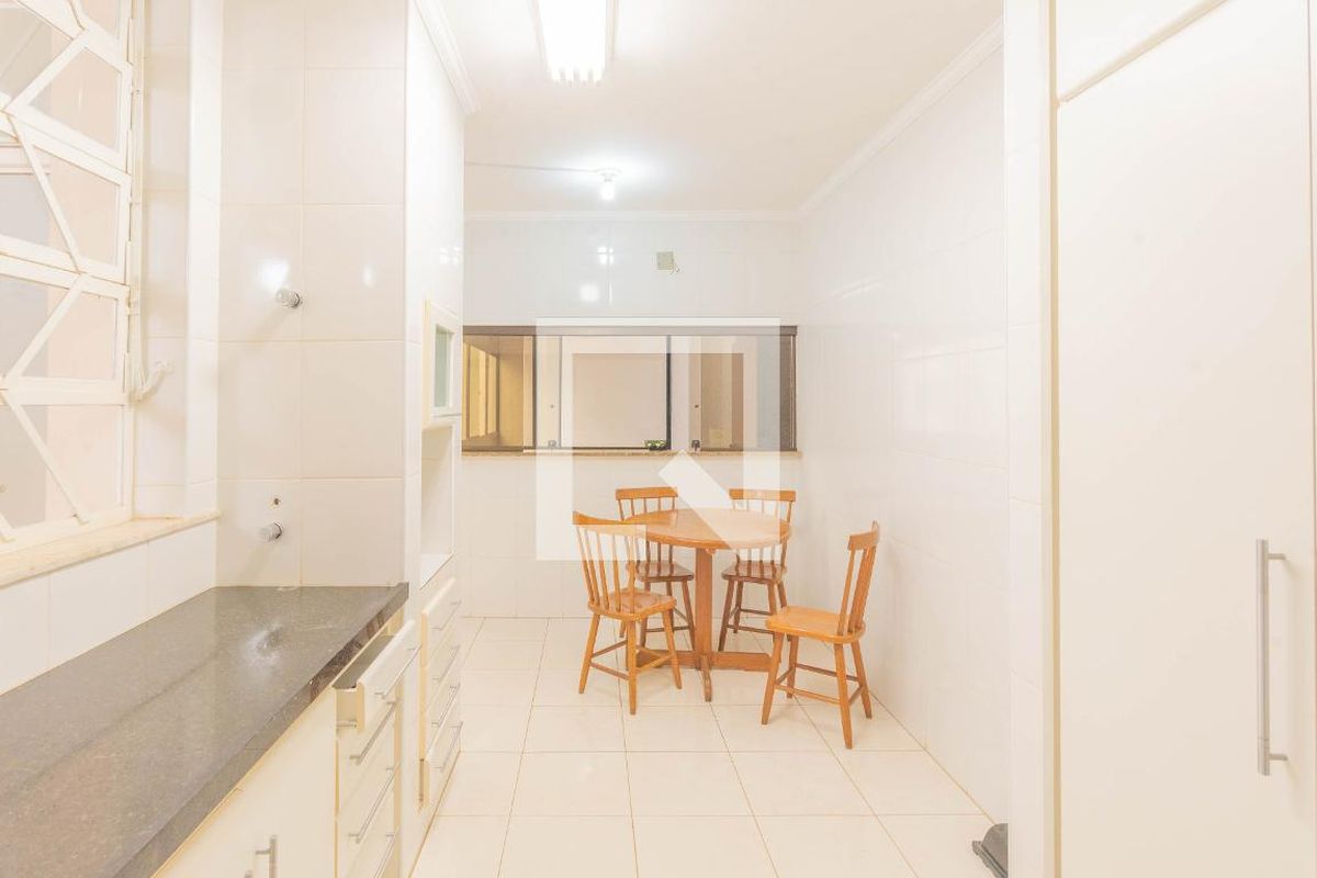Casa à Venda - Jardim Chapadão, 3 Quartos,  286 m2 em , Campinas - sp | SoloBR