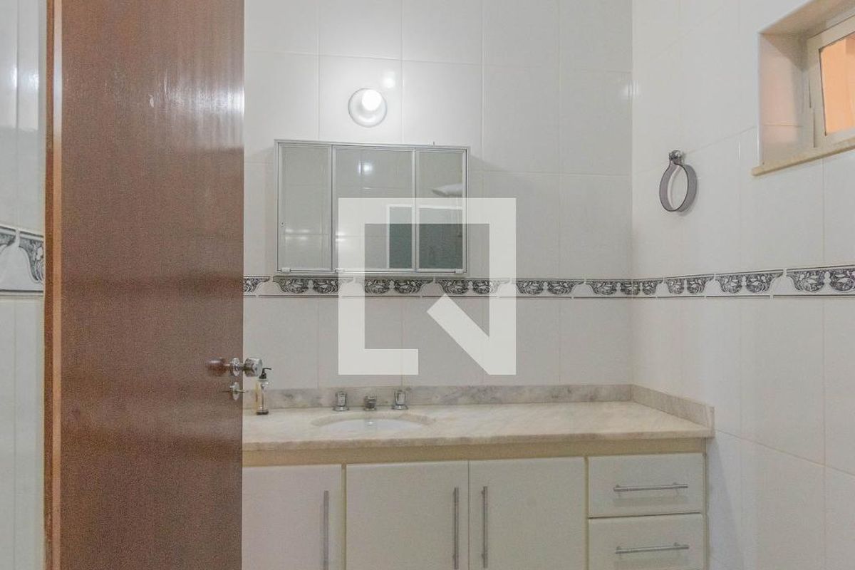 Casa à Venda - Jardim Chapadão, 3 Quartos,  286 m2 em , Campinas - sp | SoloBR