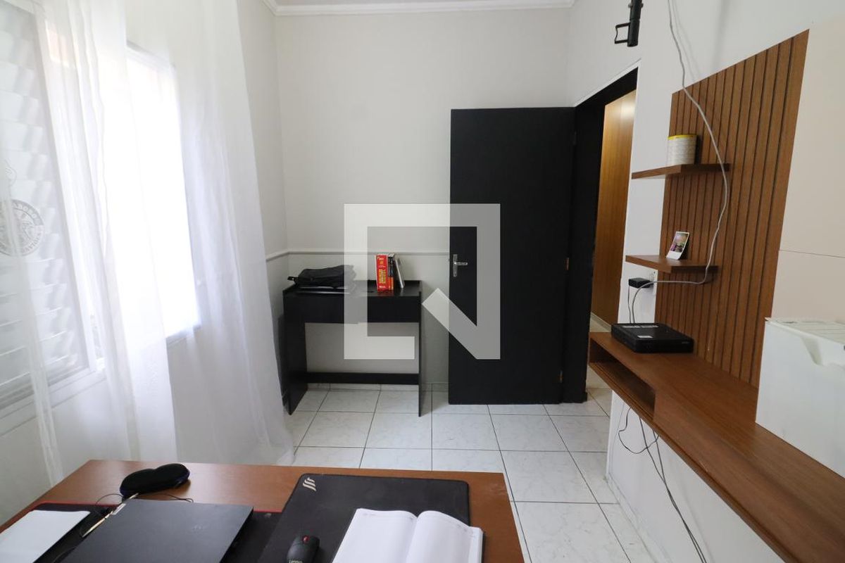 Casa, 3 quartos, 250 m² - Foto 17
