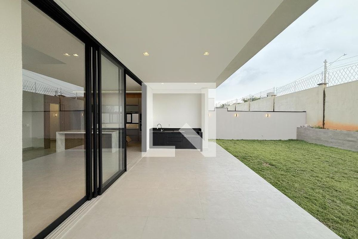 Casa à Venda - Lot. Alphaville Campinas, 4 Quartos,  425 m2 em , Campinas - sp | SoloBR