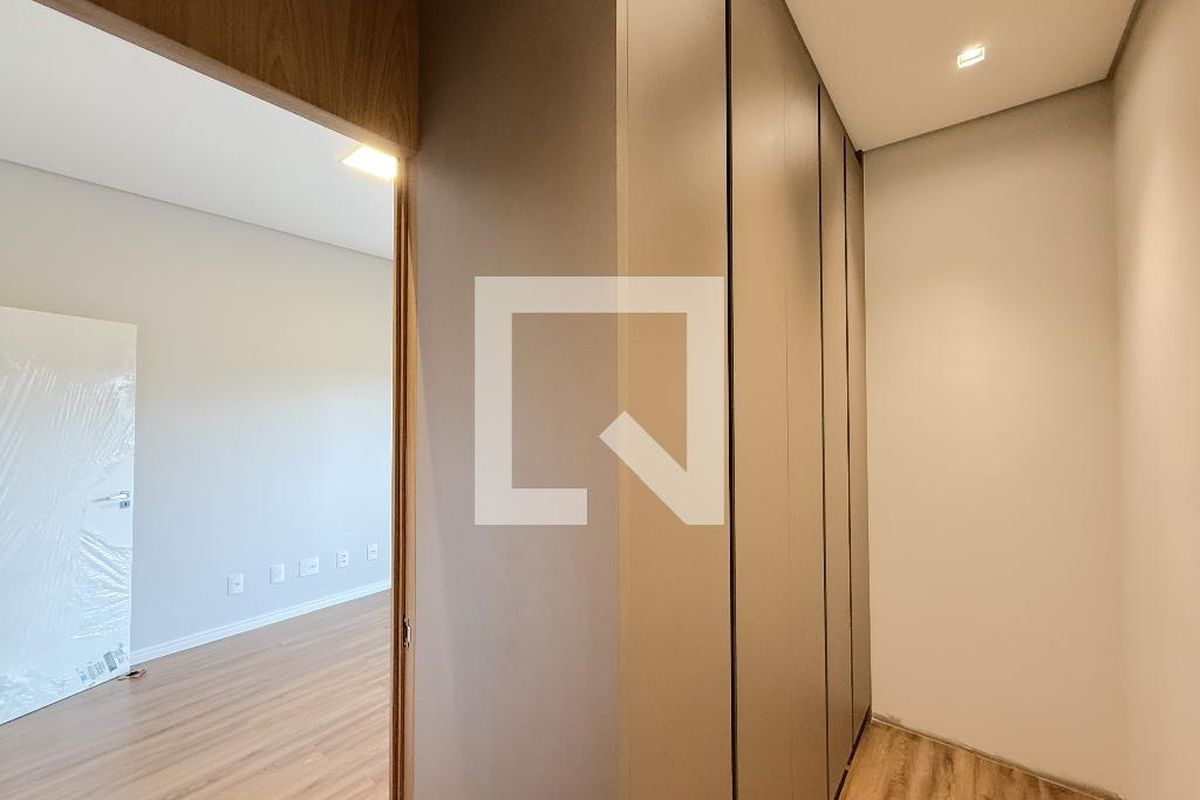 Casa à Venda - Lot. Alphaville Campinas, 4 Quartos,  425 m2 em , Campinas - sp | SoloBR