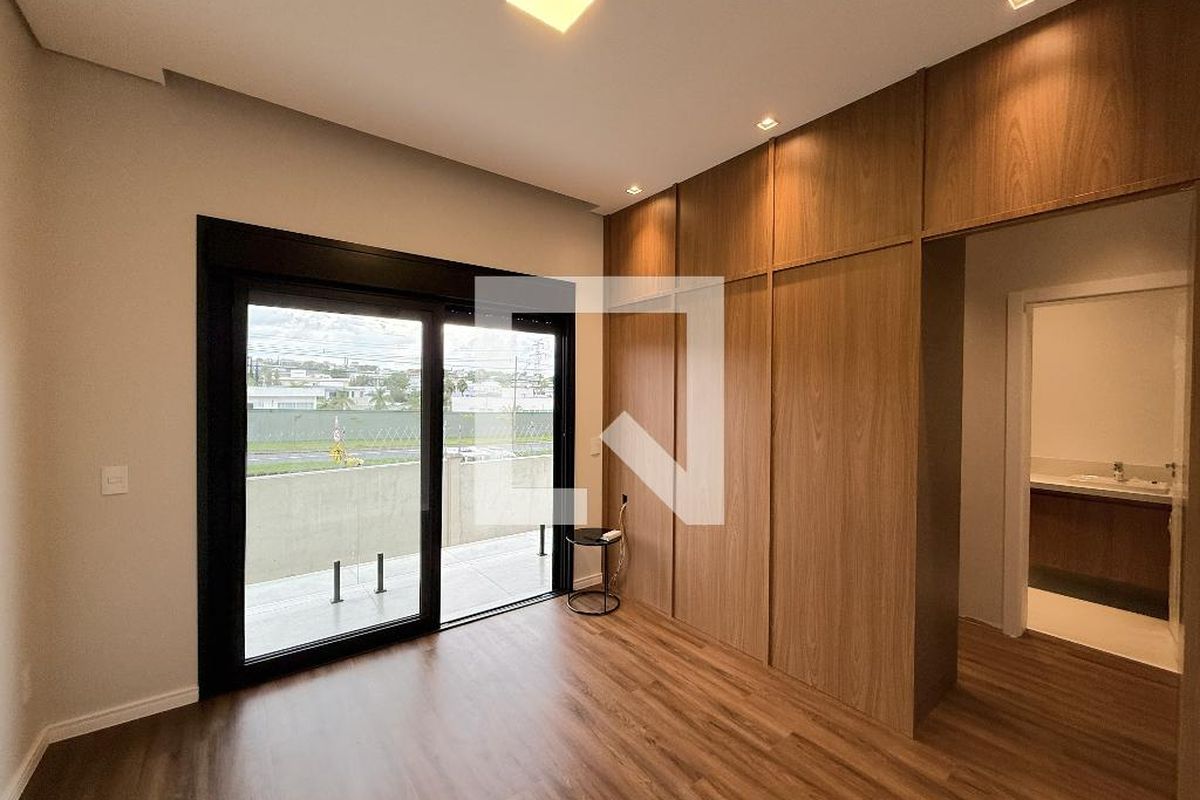 Casa à Venda - Lot. Alphaville Campinas, 4 Quartos,  425 m2 em , Campinas - sp | SoloBR