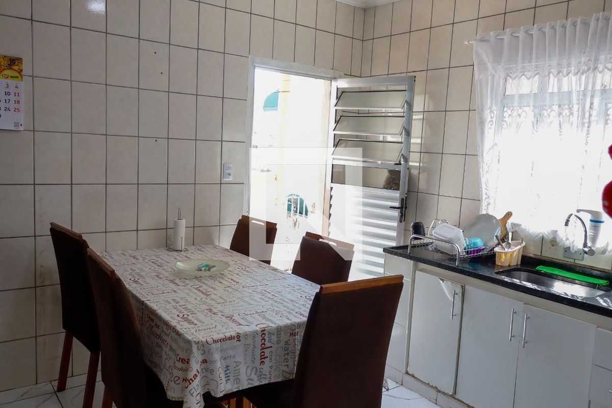 Casa, 3 quartos, 250 m² - Foto 20