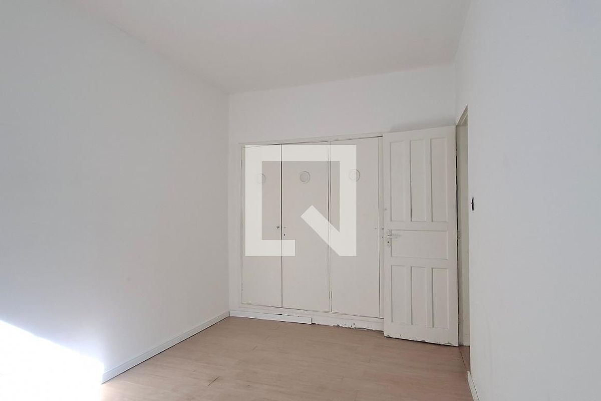 Casa à Venda - Cambuí, 3 Quartos,  136 m2 em , Campinas - sp | SoloBR