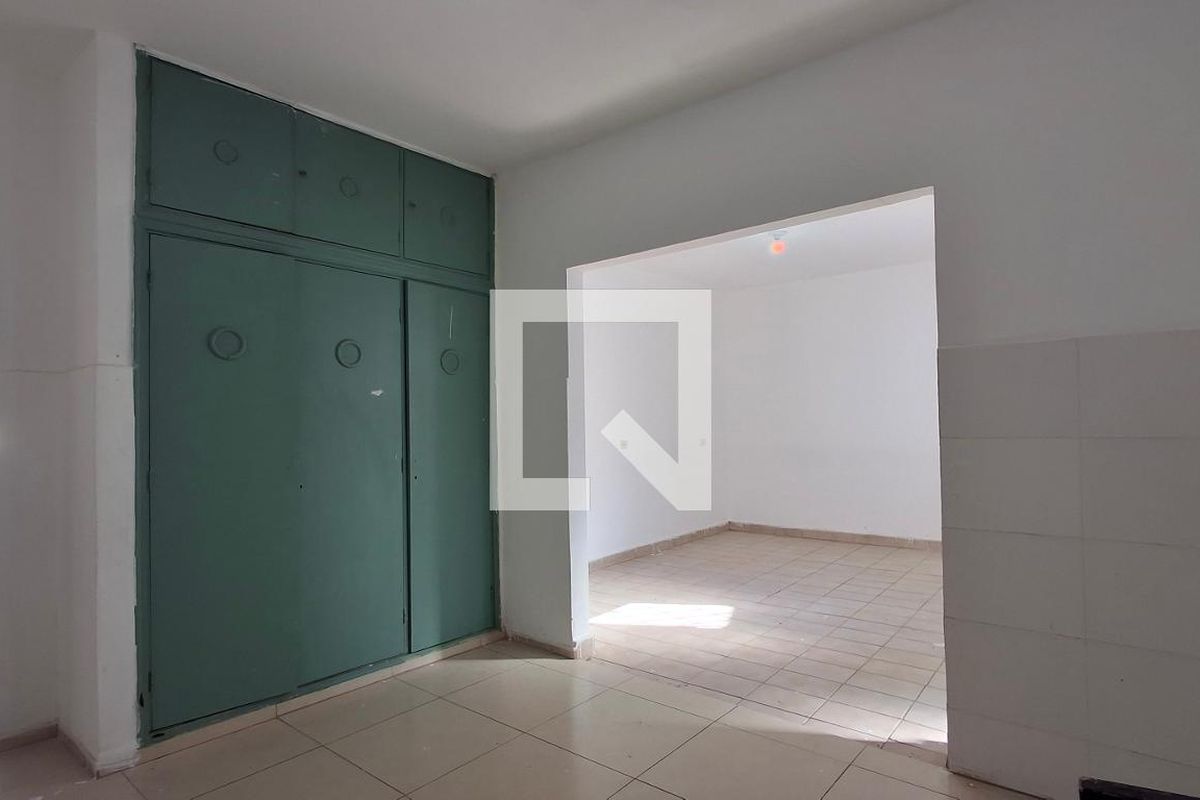 Casa à Venda - Cambuí, 3 Quartos,  136 m2 em , Campinas - sp | SoloBR