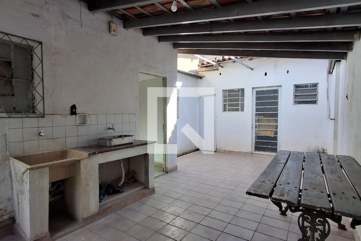 Casa à Venda - Cambuí, 3 Quartos,  136 m2 em , Campinas - sp | SoloBR