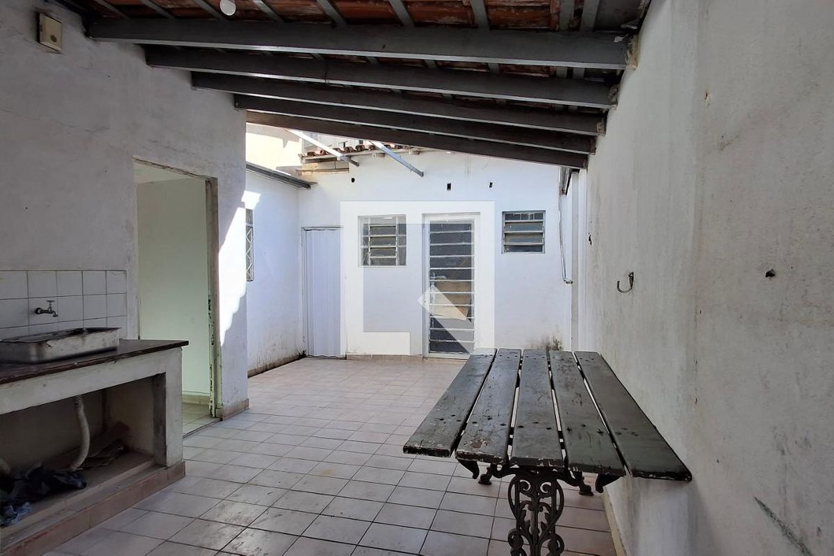 Casa à Venda - Cambuí, 3 Quartos,  136 m2 em , Campinas - sp | SoloBR