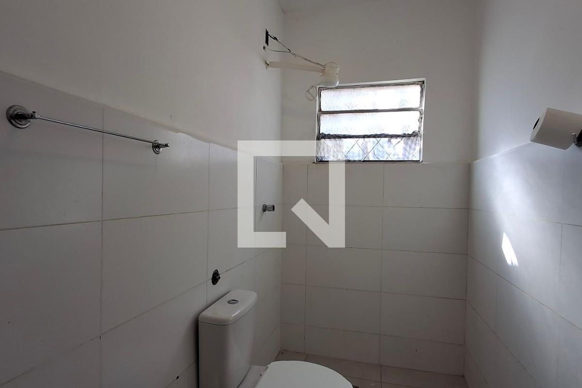 Casa à Venda - Cambuí, 3 Quartos,  136 m2 em , Campinas - sp | SoloBR