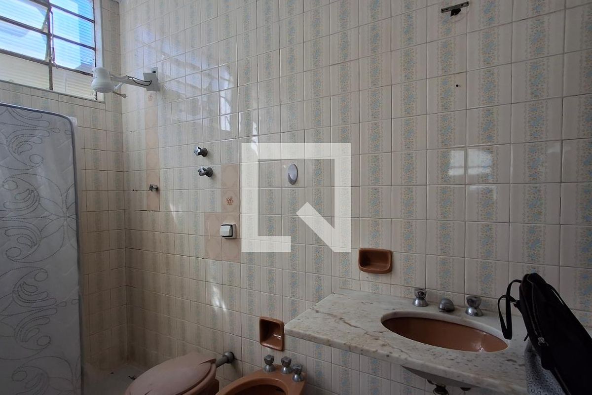 Casa à Venda - Cambuí, 3 Quartos,  136 m2 em , Campinas - sp | SoloBR