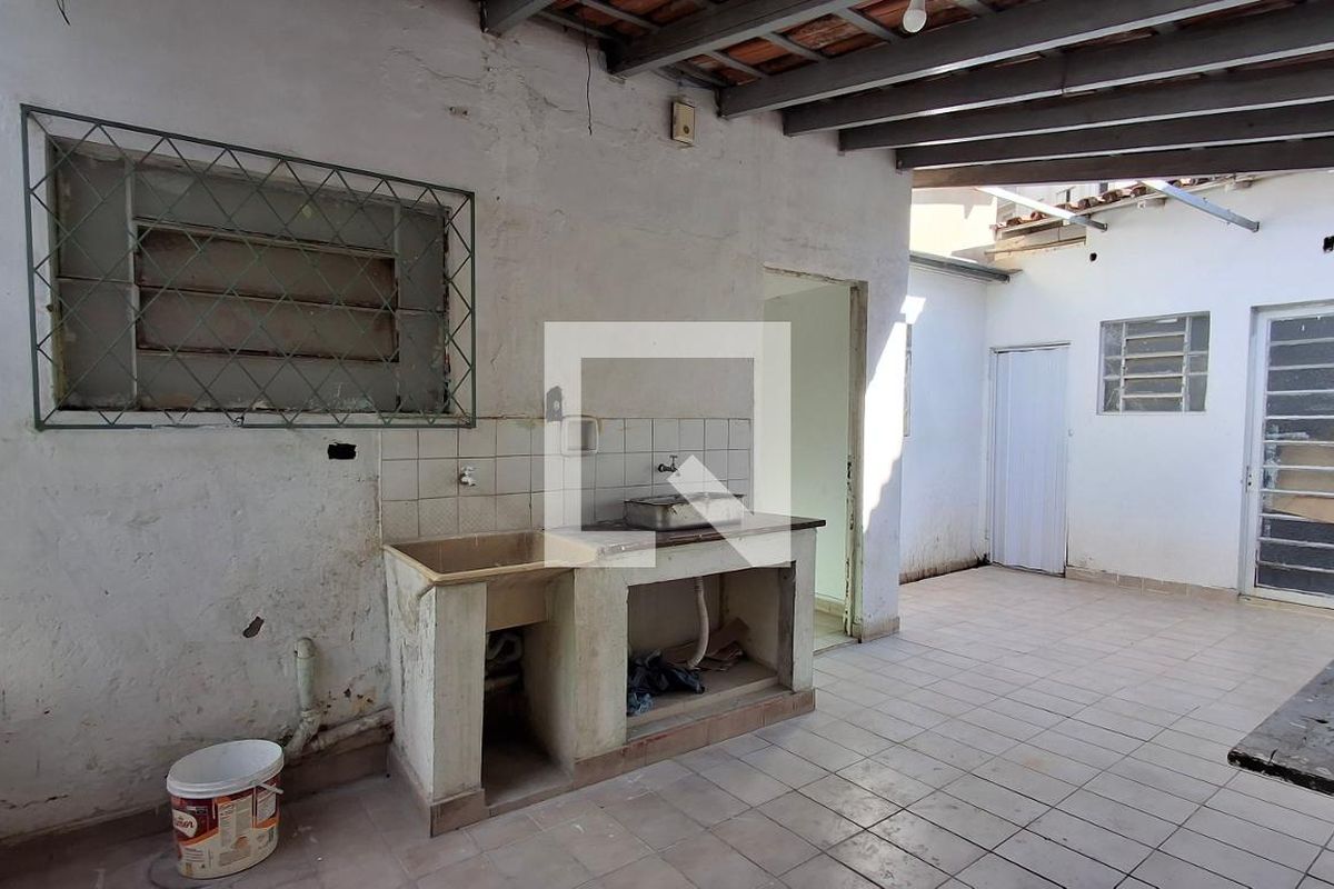 Casa à Venda - Cambuí, 3 Quartos,  136 m2 em , Campinas - sp | SoloBR