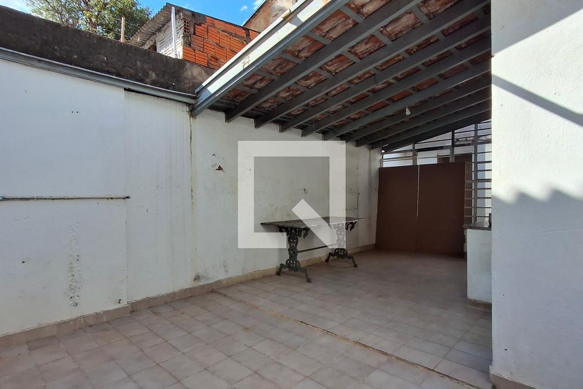 Casa à Venda - Cambuí, 3 Quartos,  136 m2 em , Campinas - sp | SoloBR