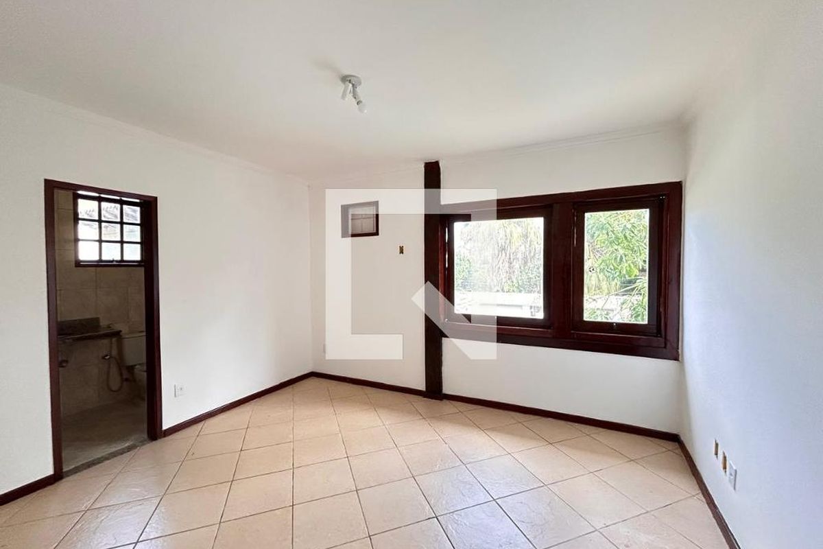Casa, 3 quartos, 250 m² - Foto 8