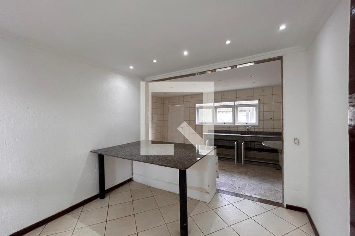 Casa, 3 quartos, 250 m² - Foto 20