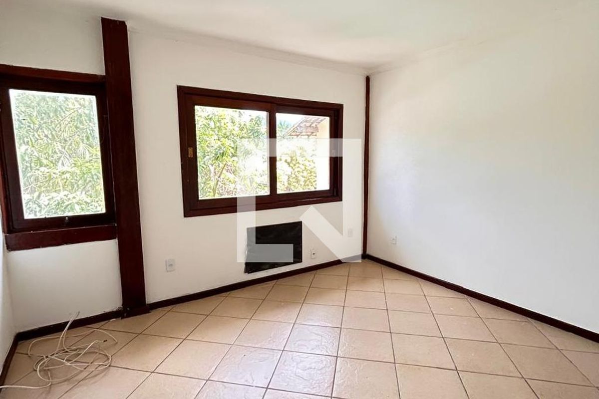 Casa, 3 quartos, 250 m² - Foto 11