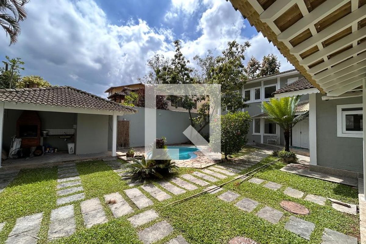 Casa, 3 quartos, 250 m² - Foto 33