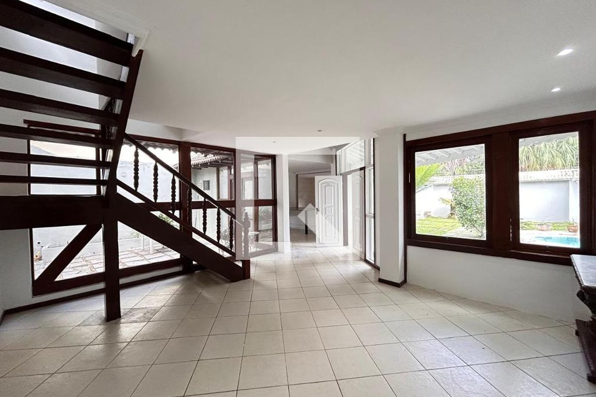 Casa, 3 quartos, 250 m² - Foto 1