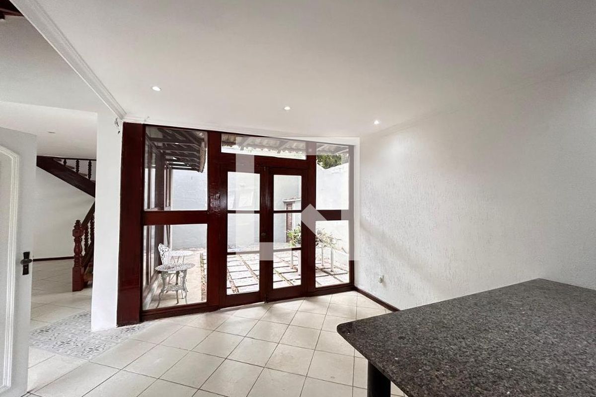 Casa, 3 quartos, 250 m² - Foto 19