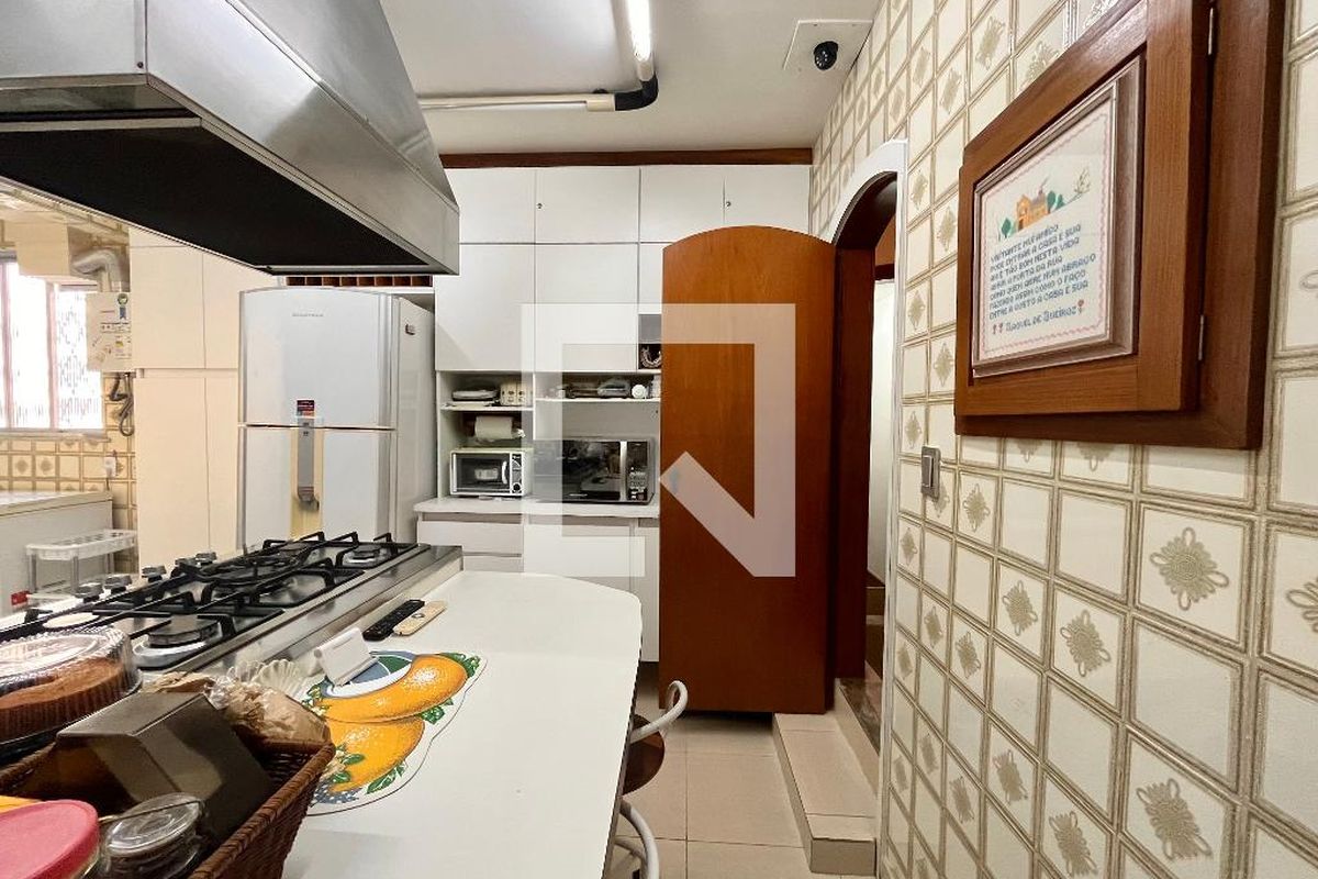 Apartamento, 4 quartos, 205 m² - Foto 35