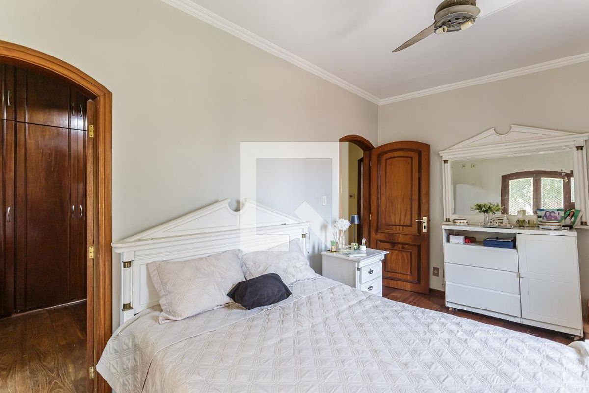 Casa, 3 quartos, 220 m² - Foto 24