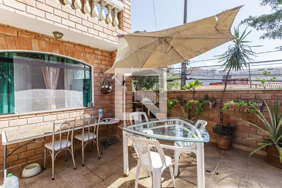 Casa, 3 quartos, 220 m² - Foto 43