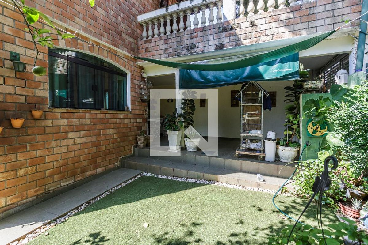 Casa, 3 quartos, 220 m² - Foto 47