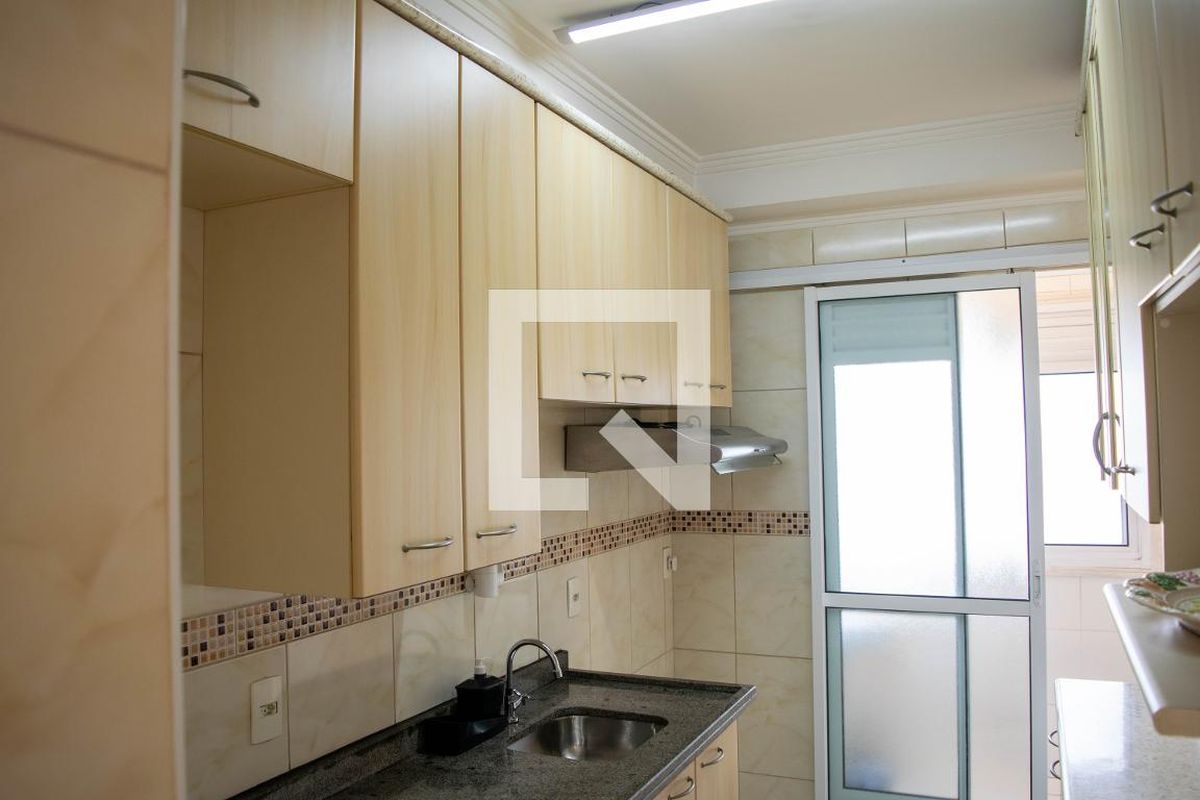 Apartamento, 3 quartos, 68 m² - Foto 2