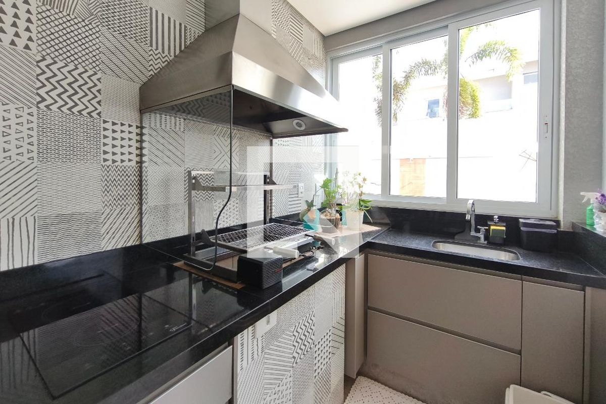 Casa à Venda - Swiss Park, 3 Quartos,  360 m2 em , Campinas - sp | SoloBR