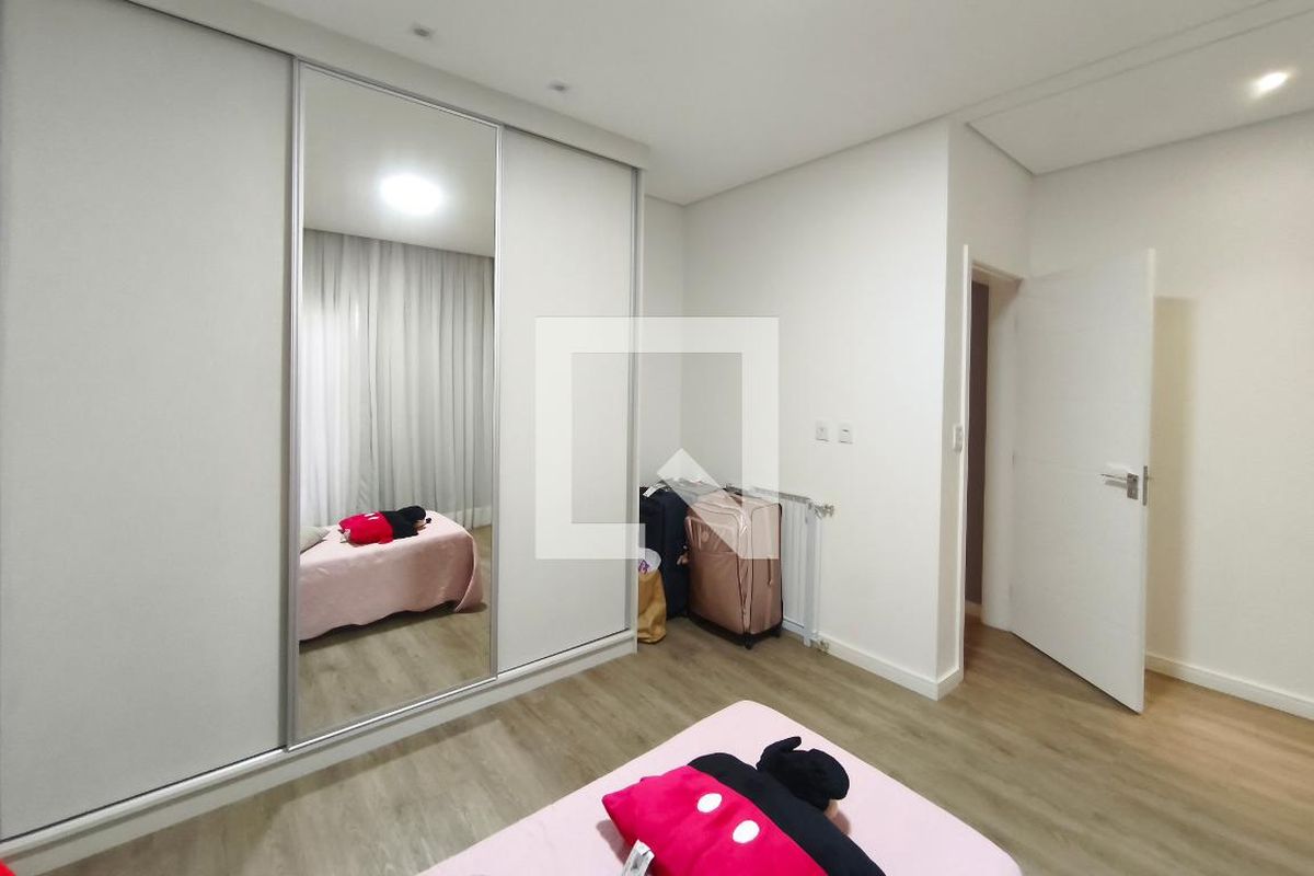 Casa à Venda - Swiss Park, 3 Quartos,  360 m2 em , Campinas - sp | SoloBR