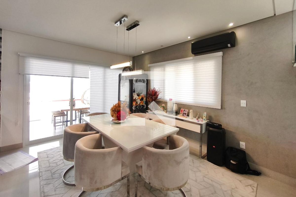 Casa à Venda - Swiss Park, 3 Quartos,  360 m2 em , Campinas - sp | SoloBR