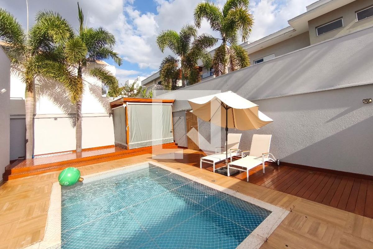 Casa à Venda - Swiss Park, 3 Quartos,  360 m2 em , Campinas - sp | SoloBR