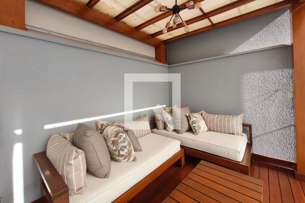 Casa à Venda - Swiss Park, 3 Quartos,  360 m2 em , Campinas - sp | SoloBR