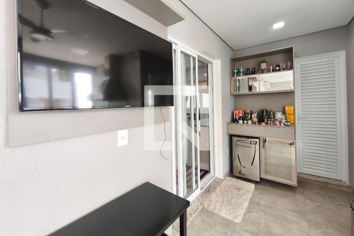 Casa à Venda - Swiss Park, 3 Quartos,  360 m2 em , Campinas - sp | SoloBR