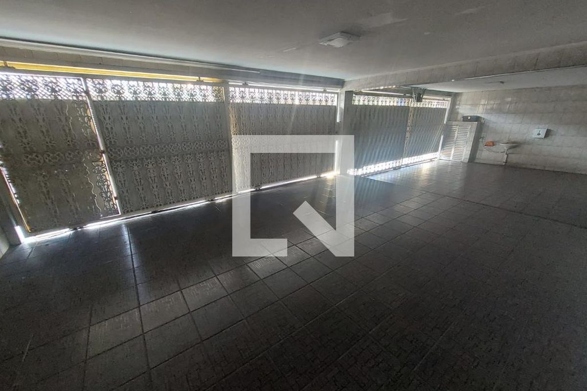 Casa, 4 quartos, 256 m² - Foto 29