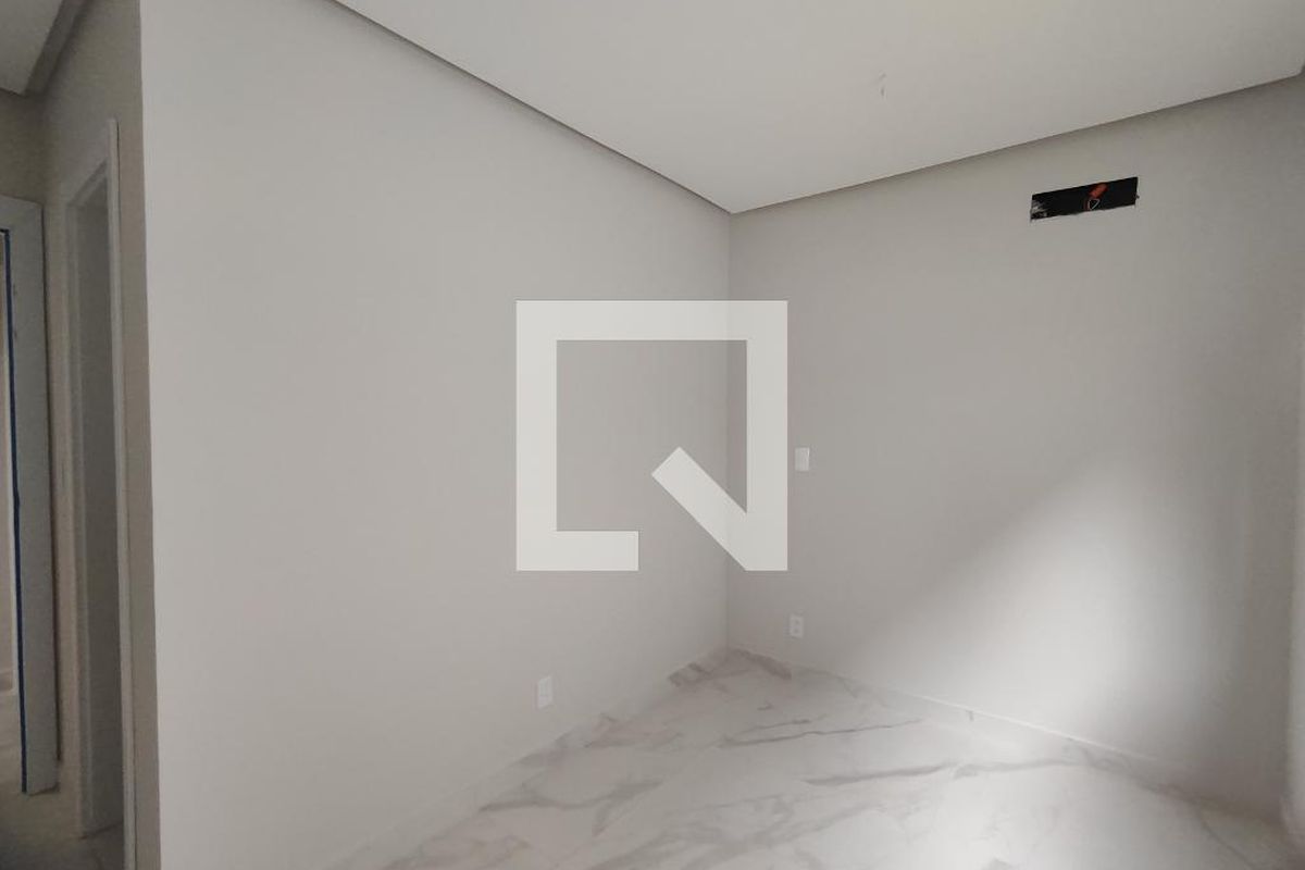 Casa, 4 quartos, 200 m² - Foto 10