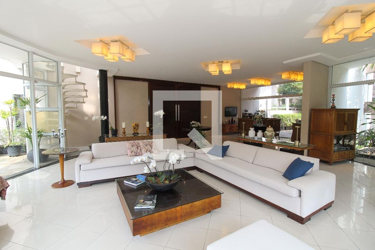 Casa, 4 quartos, 697 m² - Foto 1