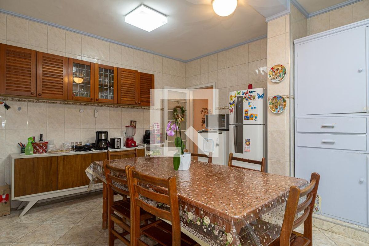 Casa, 3 quartos, 209 m² - Foto 48