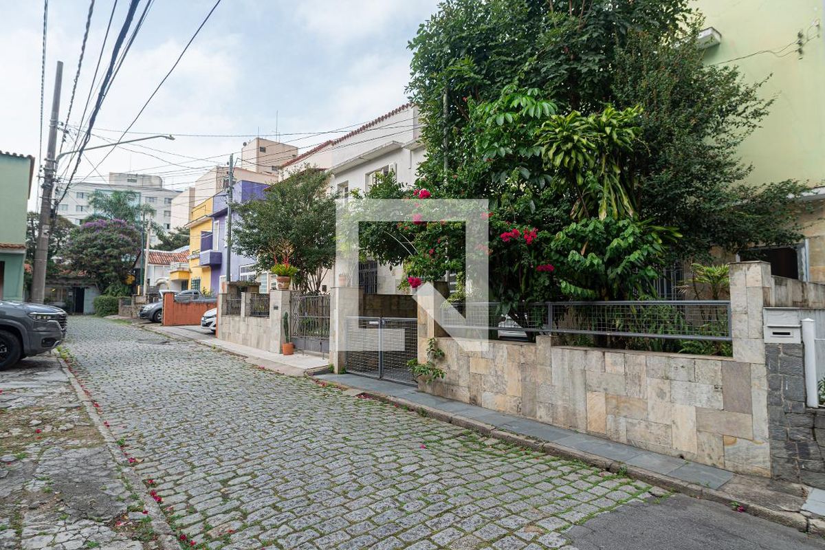 Casa, 3 quartos, 209 m² - Foto 79