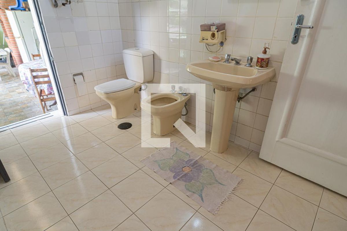 Casa, 3 quartos, 209 m² - Foto 39
