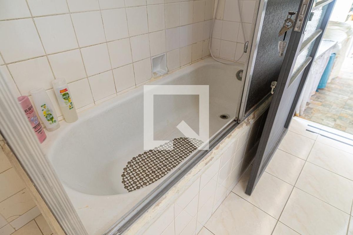 Casa, 3 quartos, 209 m² - Foto 38