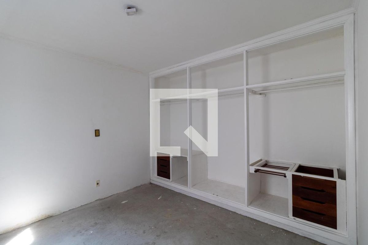 Casa à Venda - Parque Prado, 4 Quartos,  183 m2 em , Campinas - sp | SoloBR