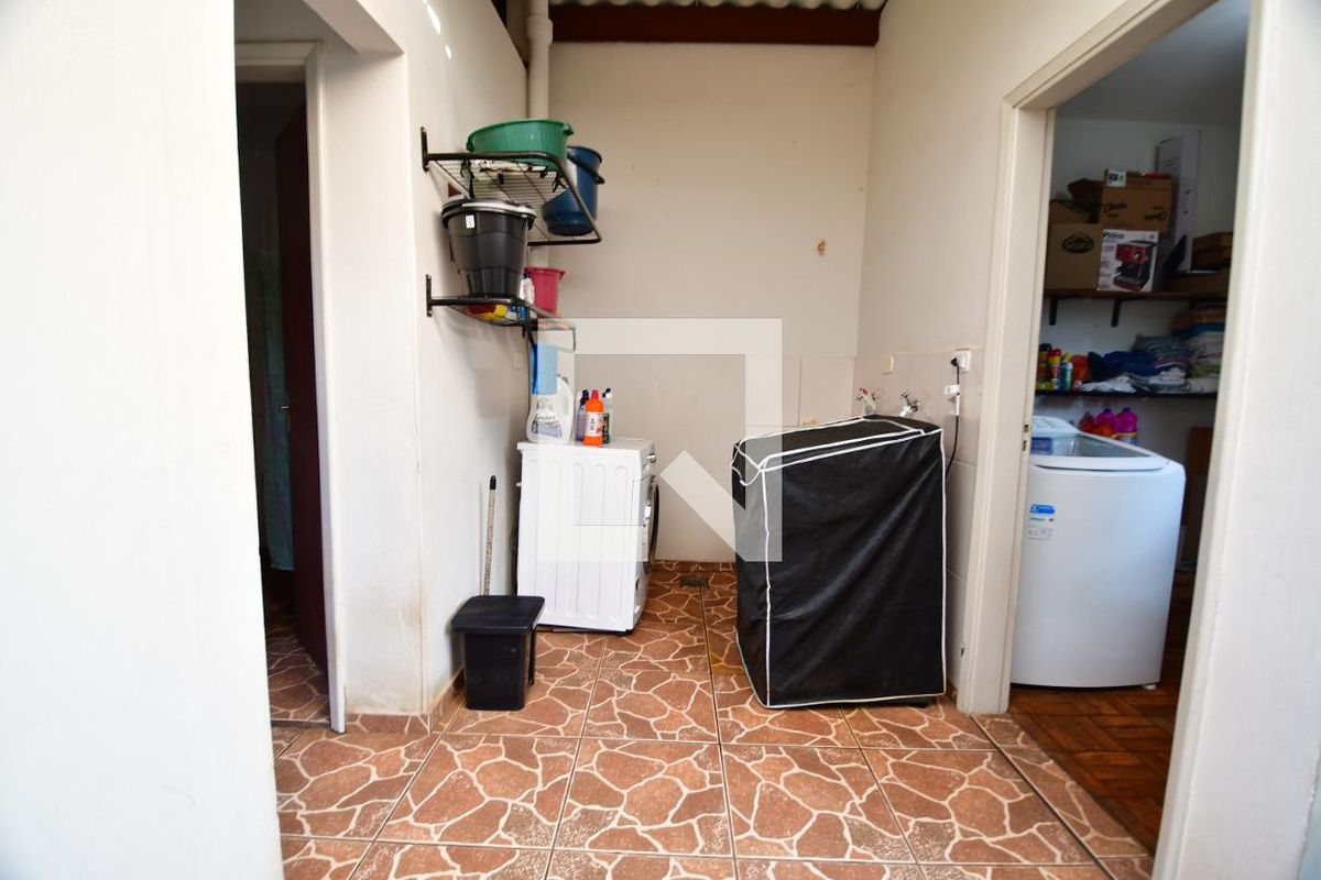Casa à Venda - Jardim Flamboyant, 3 Quartos,  161 m2 em , Campinas - sp | SoloBR