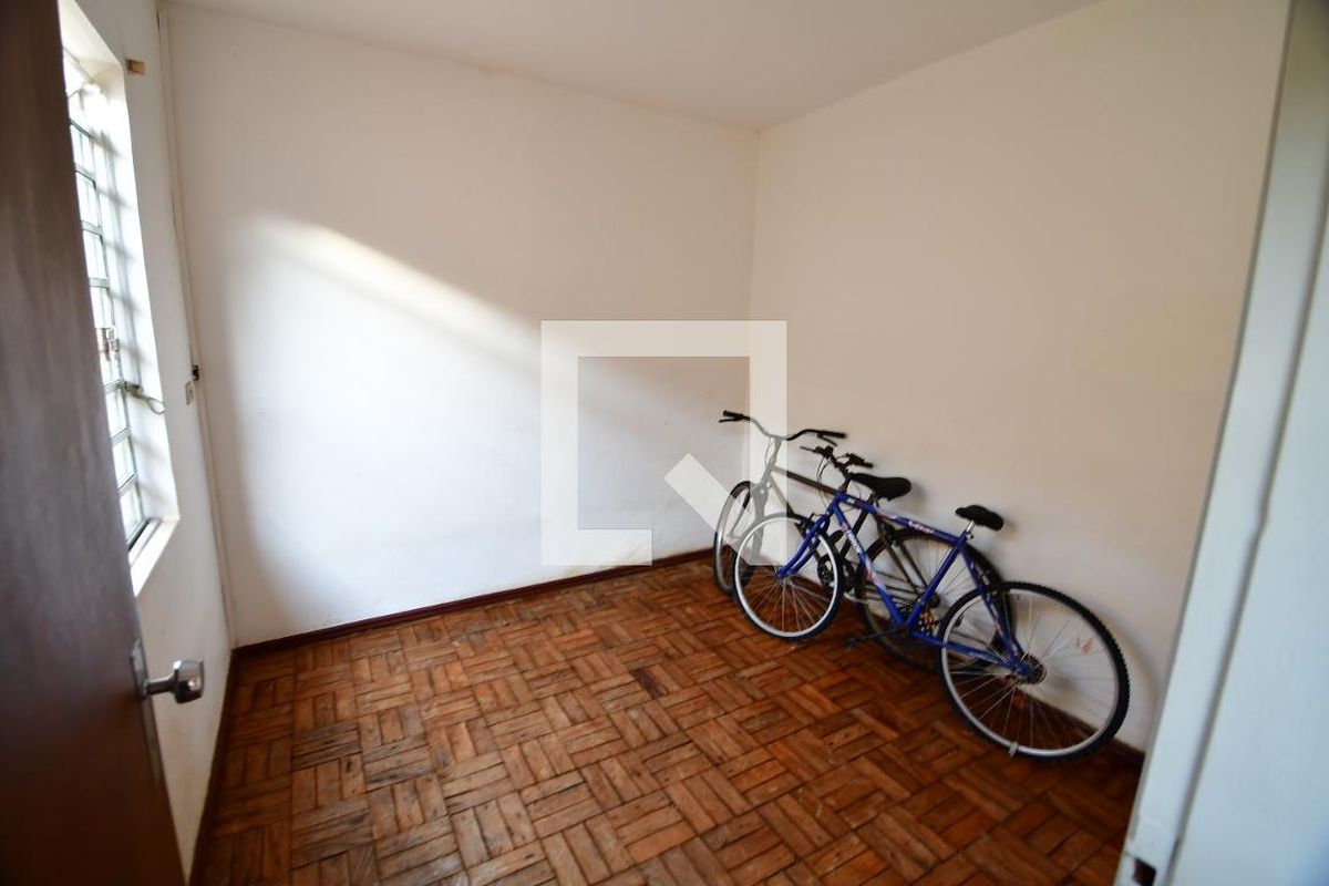 Casa à Venda - Jardim Flamboyant, 3 Quartos,  161 m2 em , Campinas - sp | SoloBR