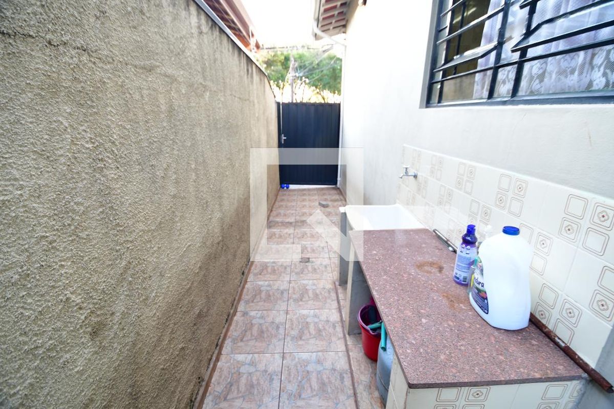 Casa à Venda - Jardim Flamboyant, 3 Quartos,  161 m2 em , Campinas - sp | SoloBR