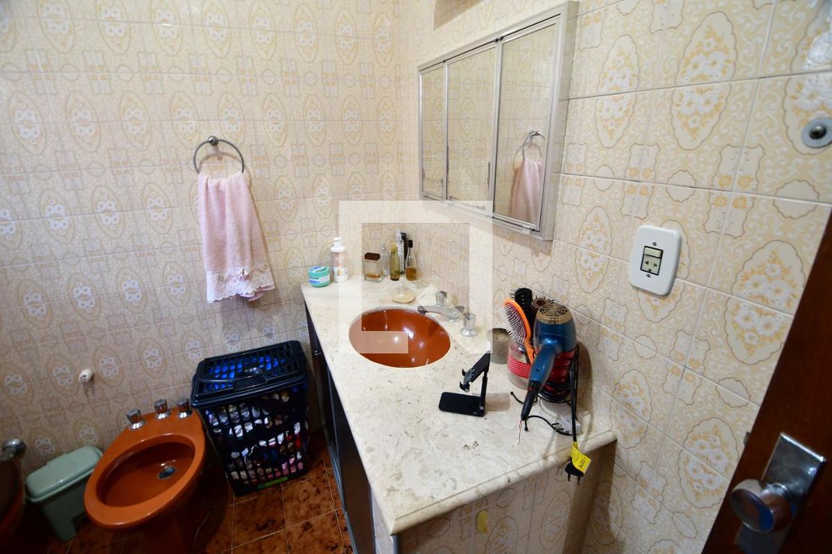 Casa à Venda - Jardim Flamboyant, 3 Quartos,  161 m2 em , Campinas - sp | SoloBR