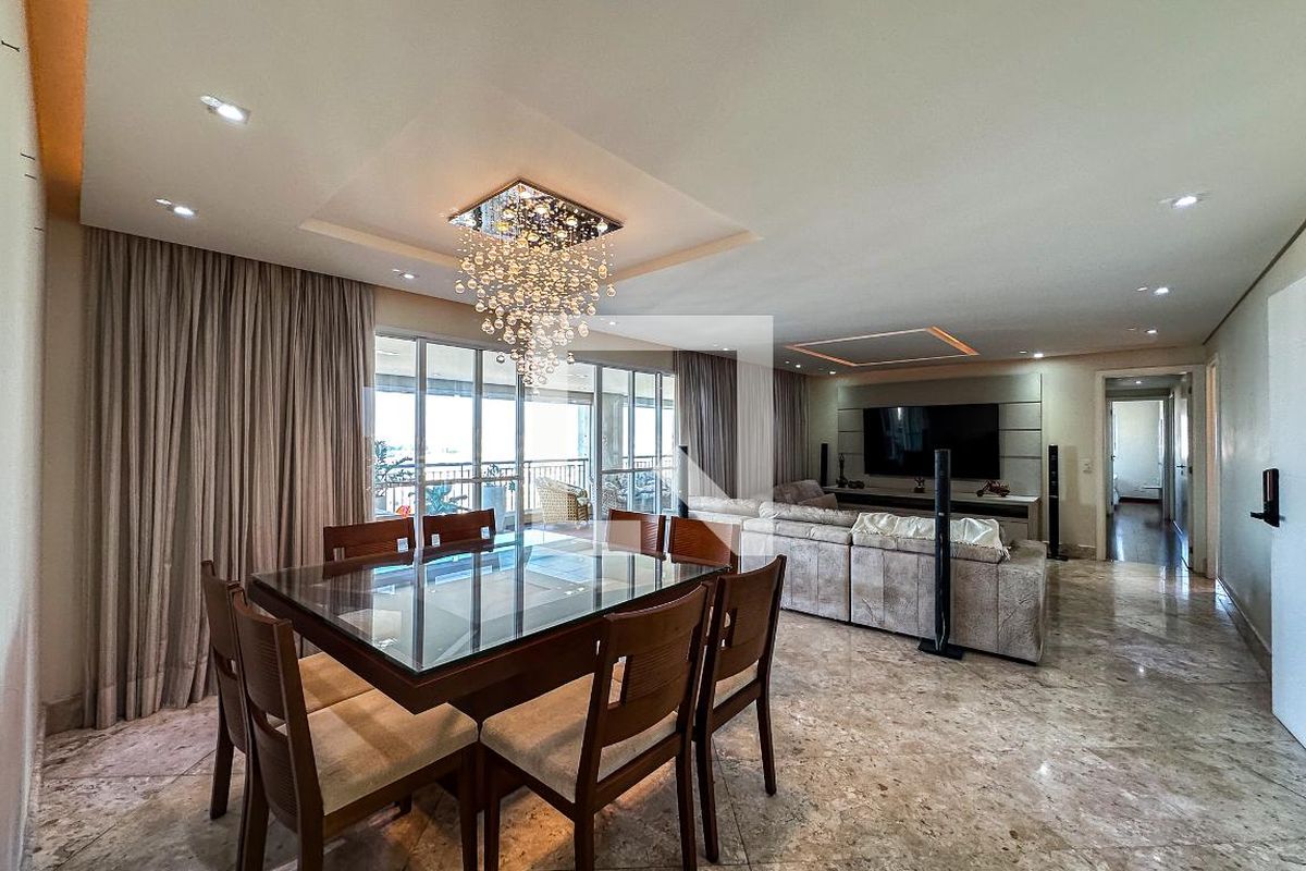 Apartamento, 4 quartos, 210 m² - Foto 1