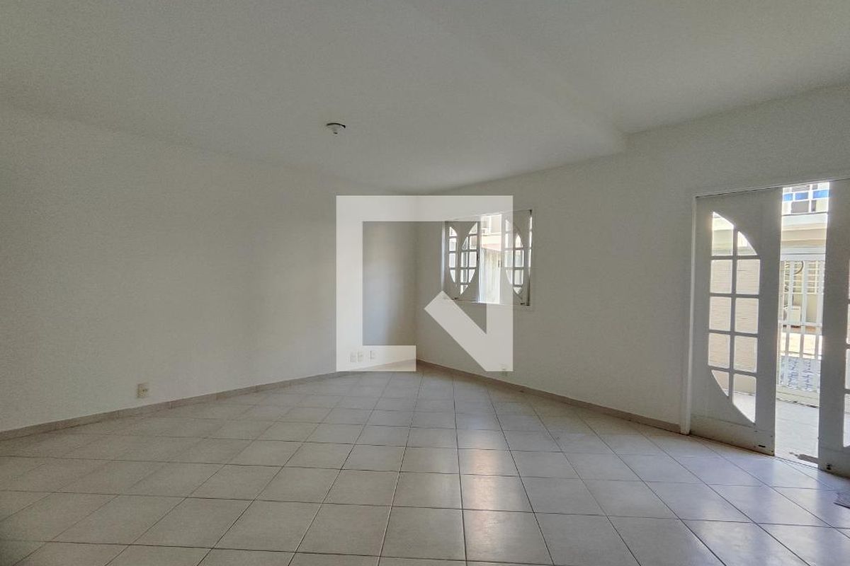 Casa, 4 quartos, 150 m² - Foto 2