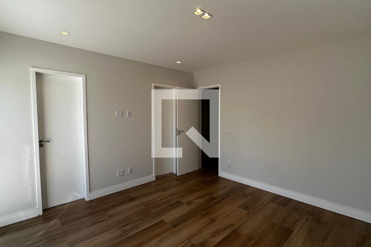 Casa, 4 quartos, 273 m² - Foto 35
